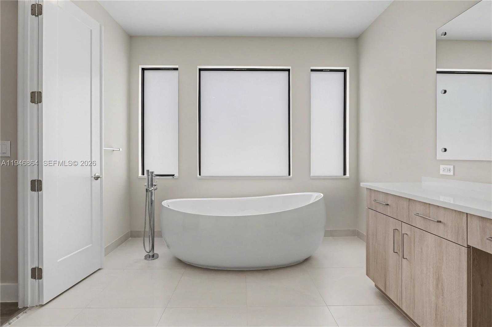 LOTUS PALM - Residential