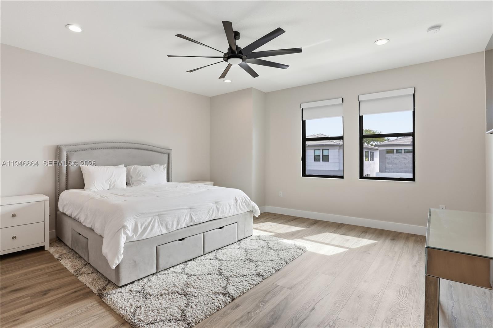 LOTUS PALM - Residential