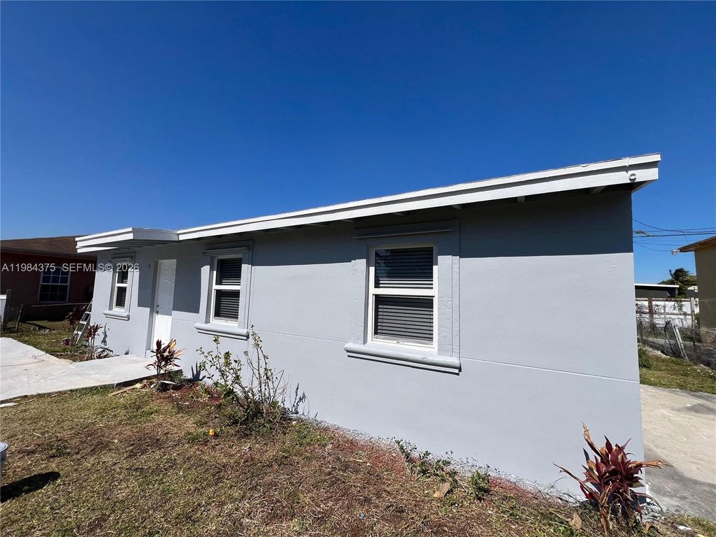 Photo of 361 NW 16th St, Pompano Beach, FL 33060 (MLS # A11984375)