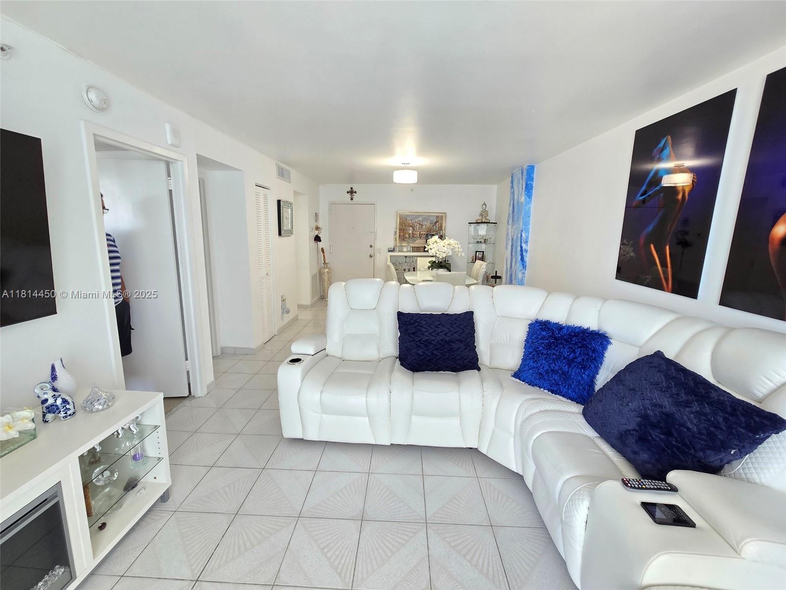 PORT ROYALE CONDO - Residential Lease