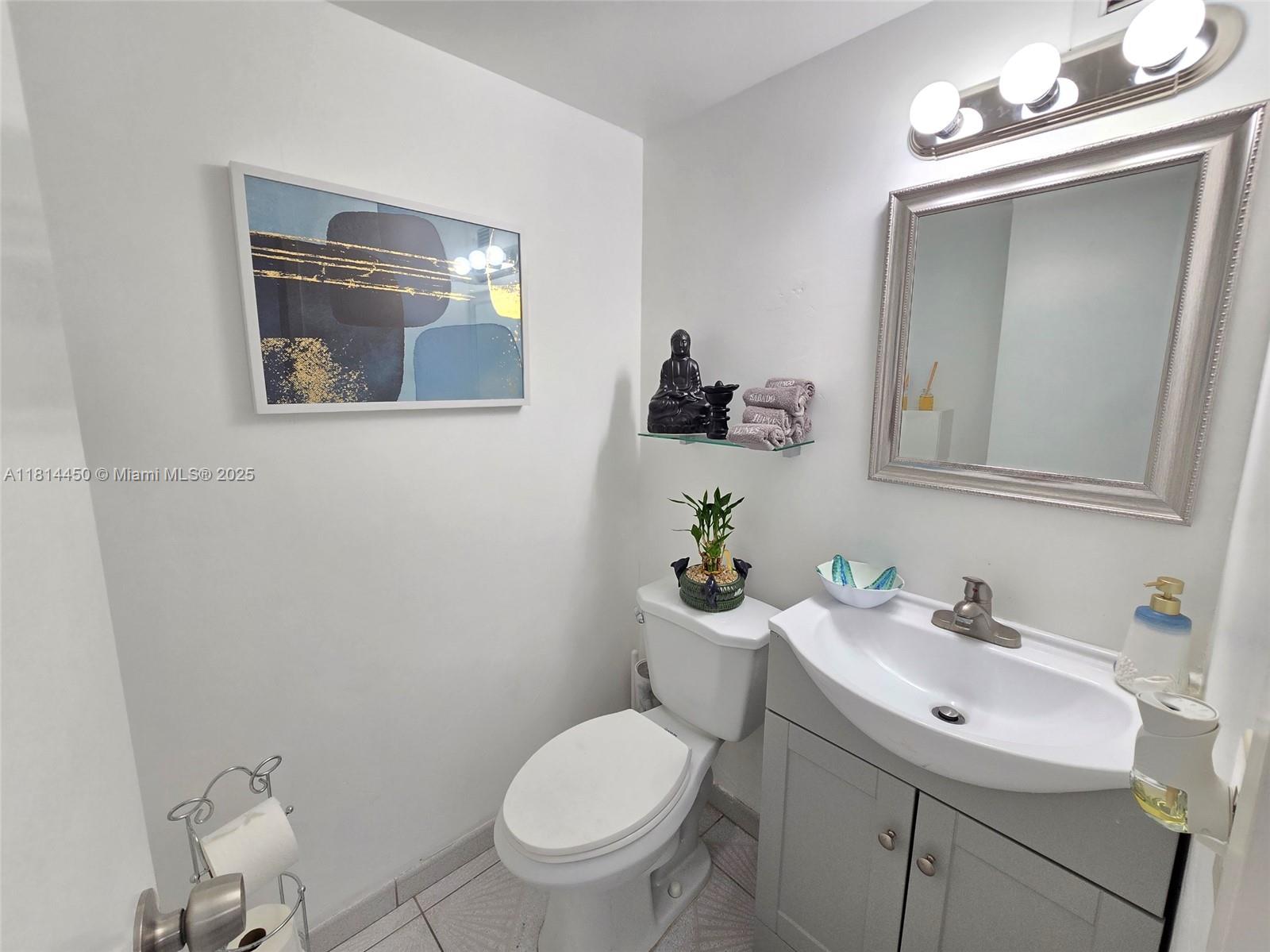 PORT ROYALE CONDO - Residential Lease