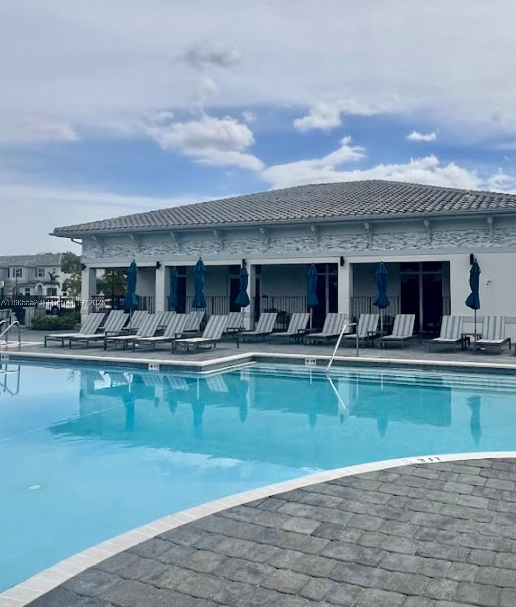 KEYS GATE RESIDENTIAL - Residential Lease