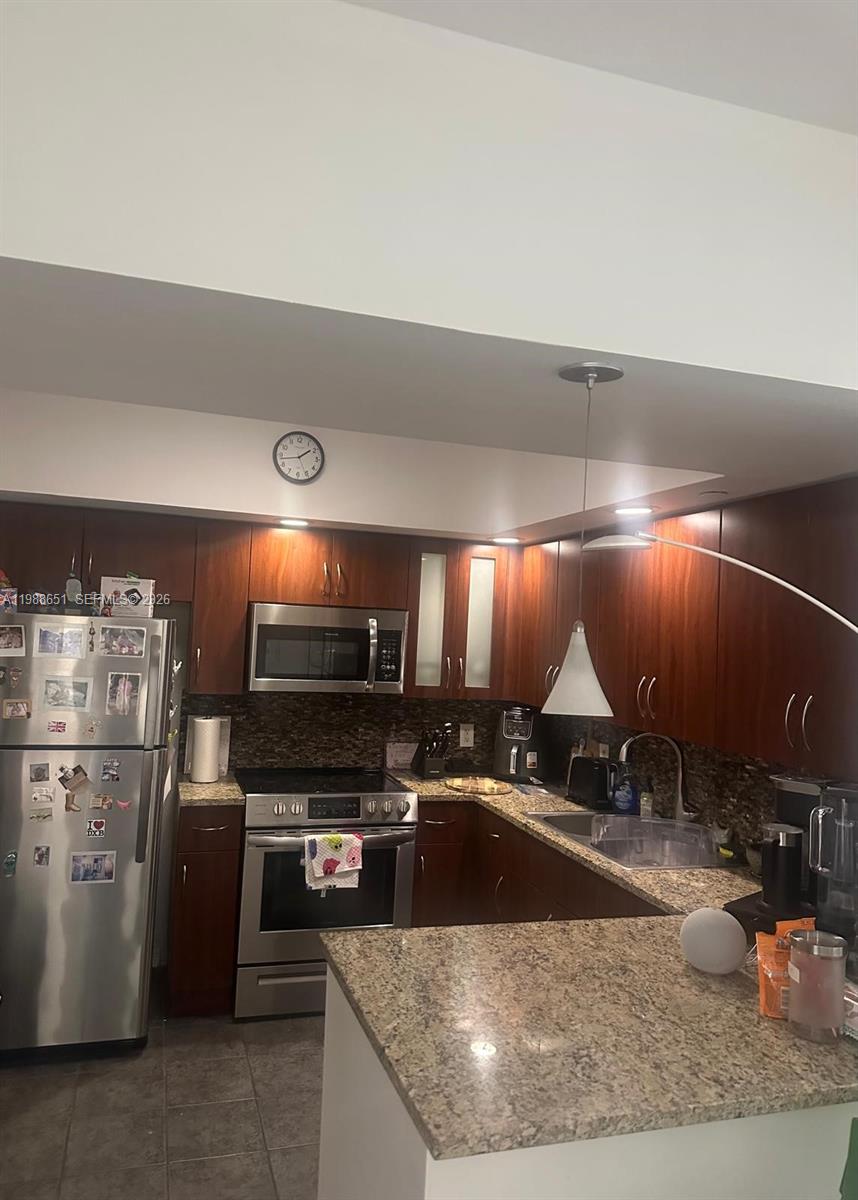 WAVERLY AT LAS OLAS CONDO - Residential Lease