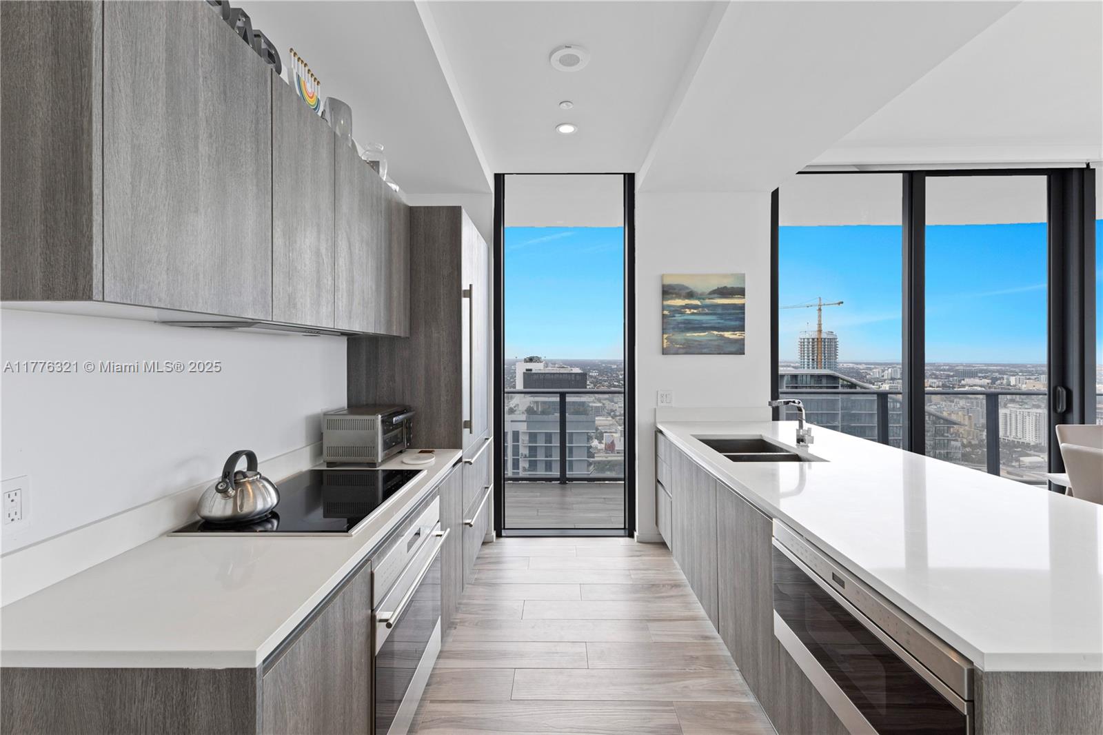 801 SMA RESIDENCES CONDO - Residential