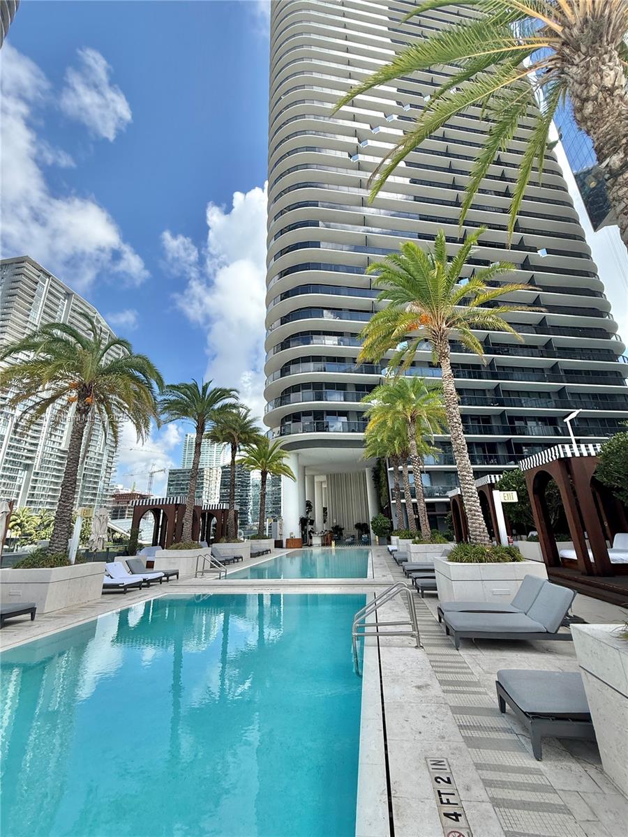 801 SMA RESIDENCES CONDO - Residential