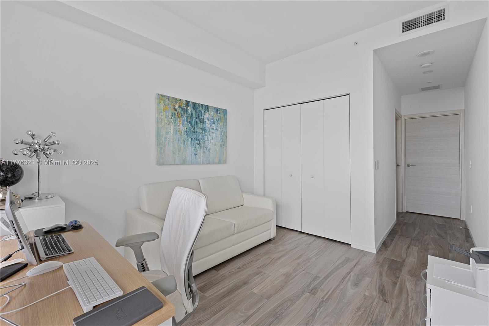 801 SMA RESIDENCES CONDO - Residential