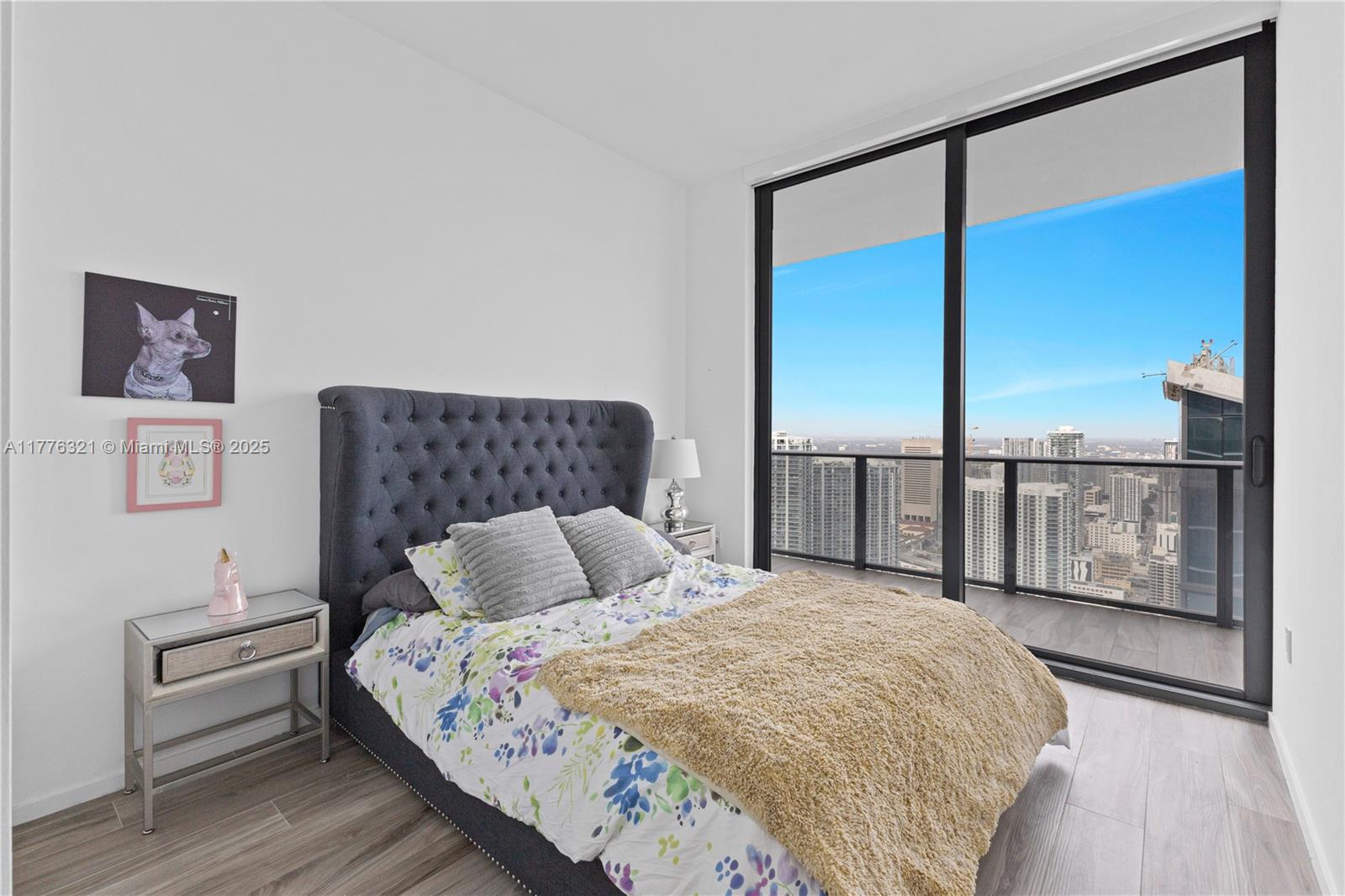 801 SMA RESIDENCES CONDO - Residential