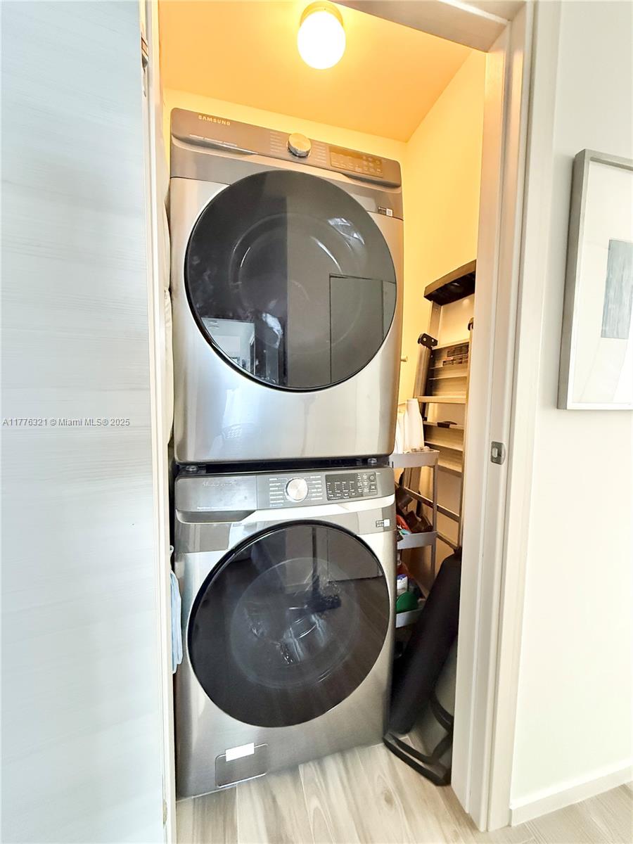 801 SMA RESIDENCES CONDO - Residential