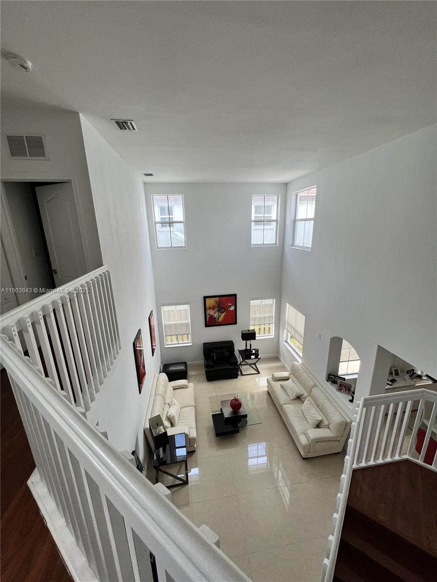 ISLANDS AT DORAL 1ST ADDN - Residential Lease