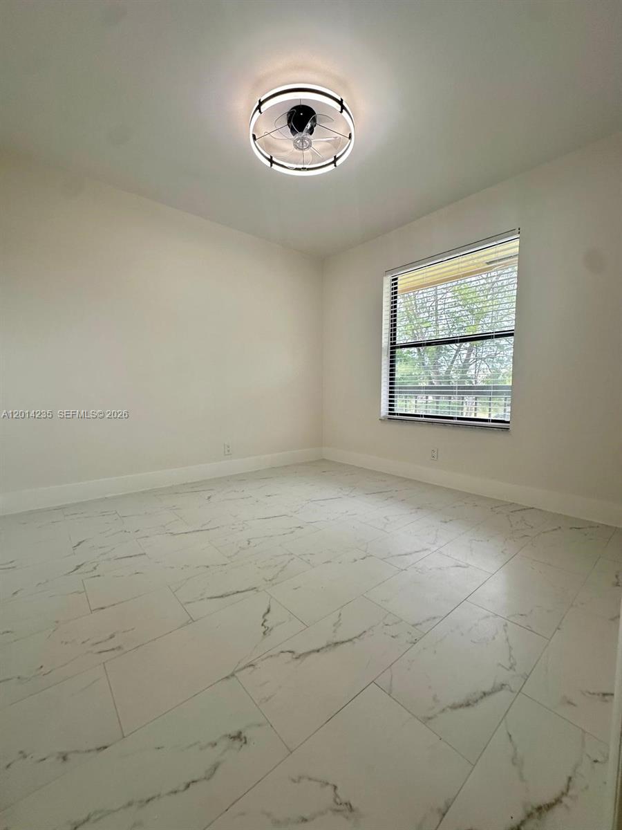 21911 Lake Forest Cir 202
