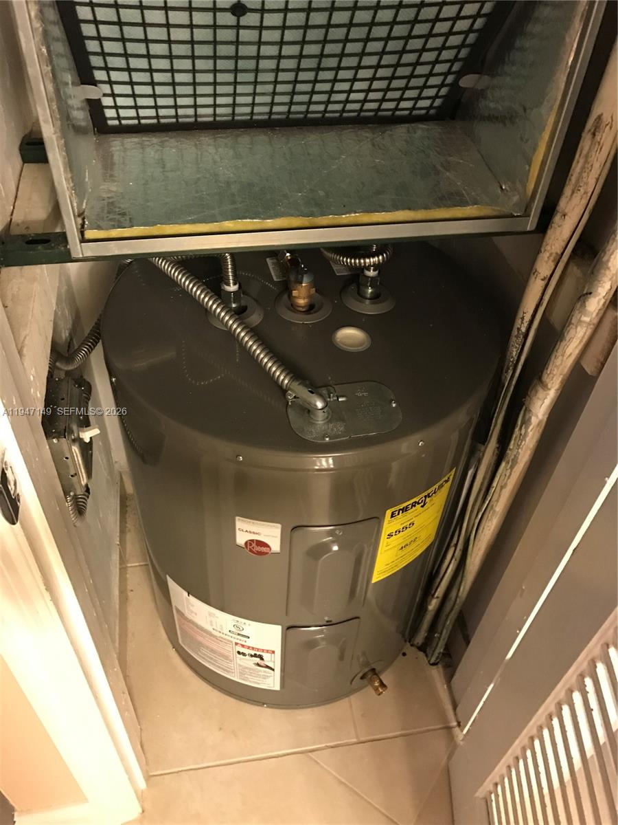 PARADISE VILLAS CONDO - Residential