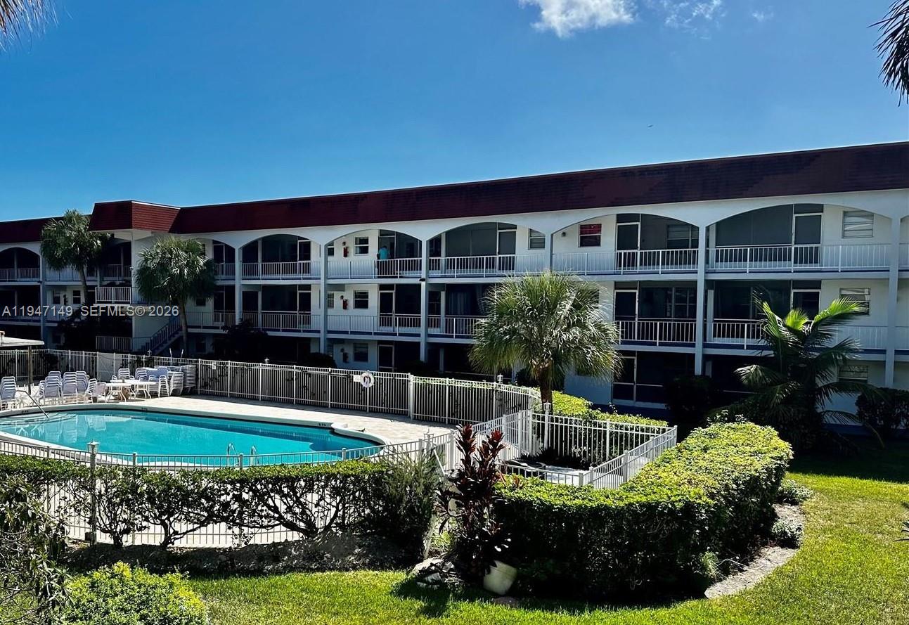 PARADISE VILLAS CONDO - Residential