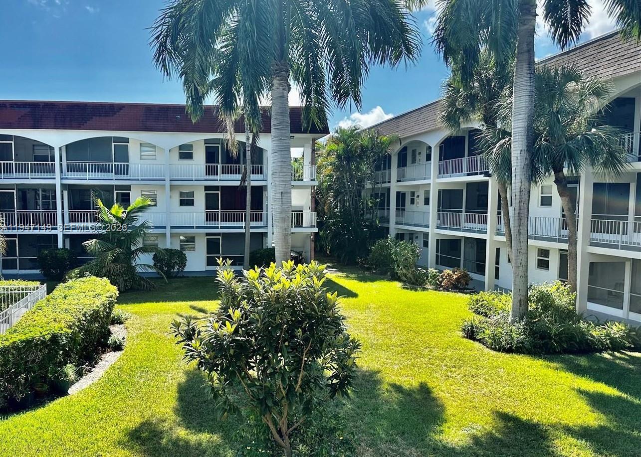 PARADISE VILLAS CONDO - Residential