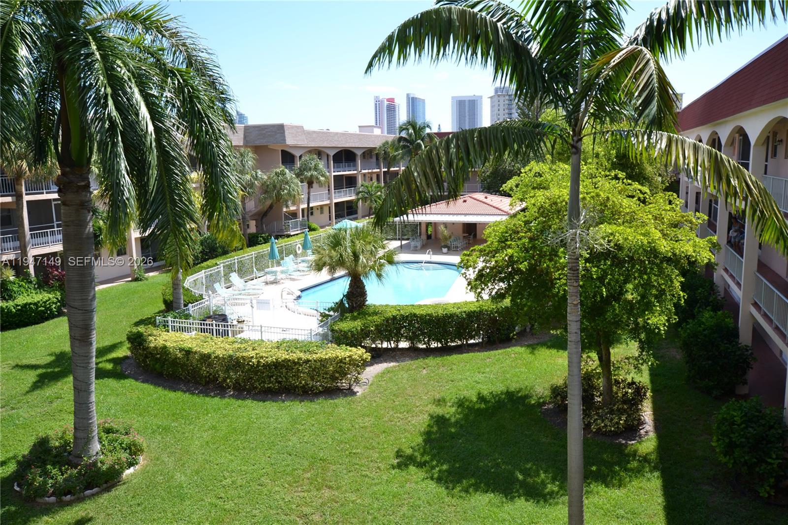 PARADISE VILLAS CONDO - Residential