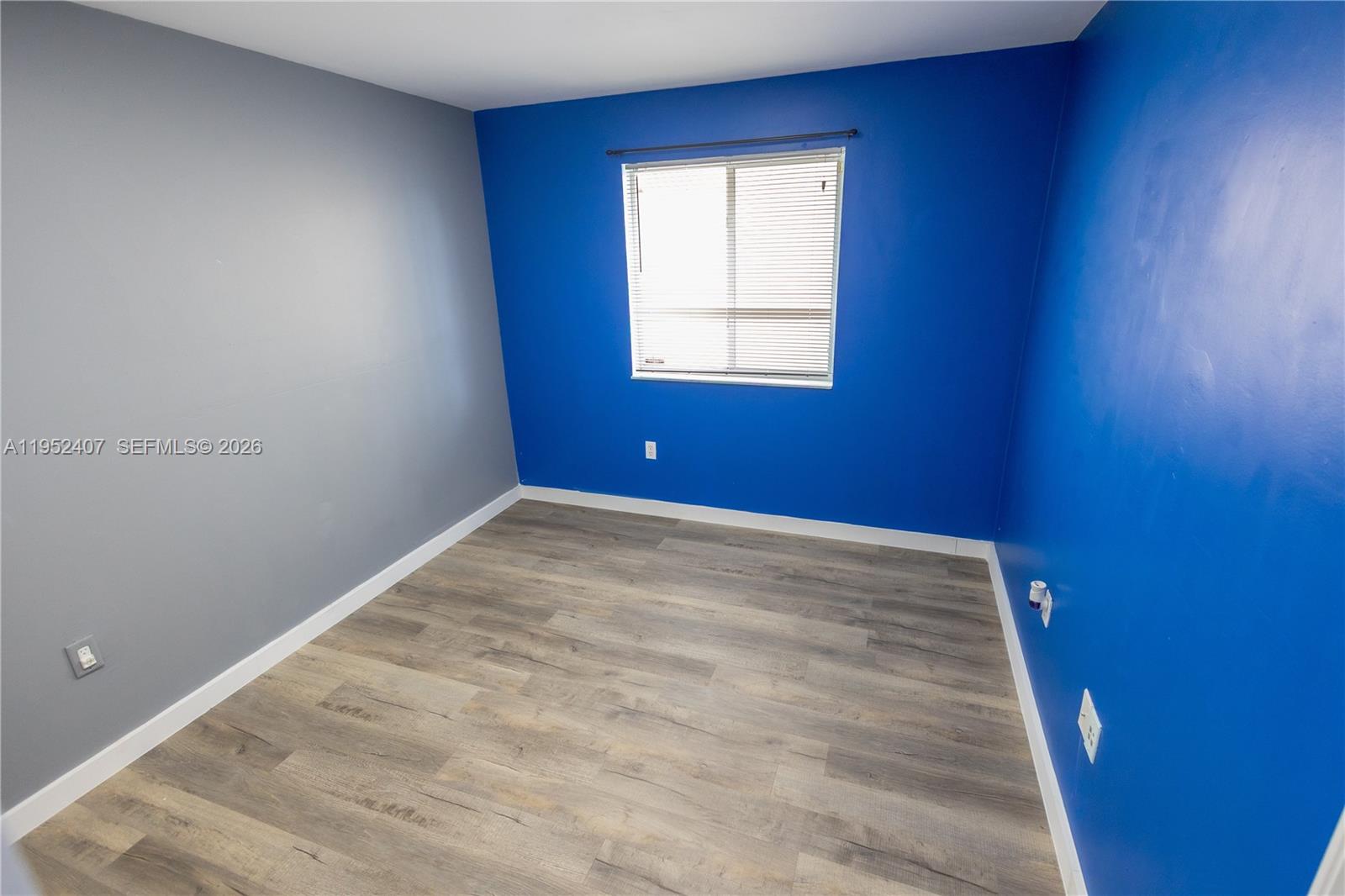 WEITZER SERENA LAKES WEST - Residential