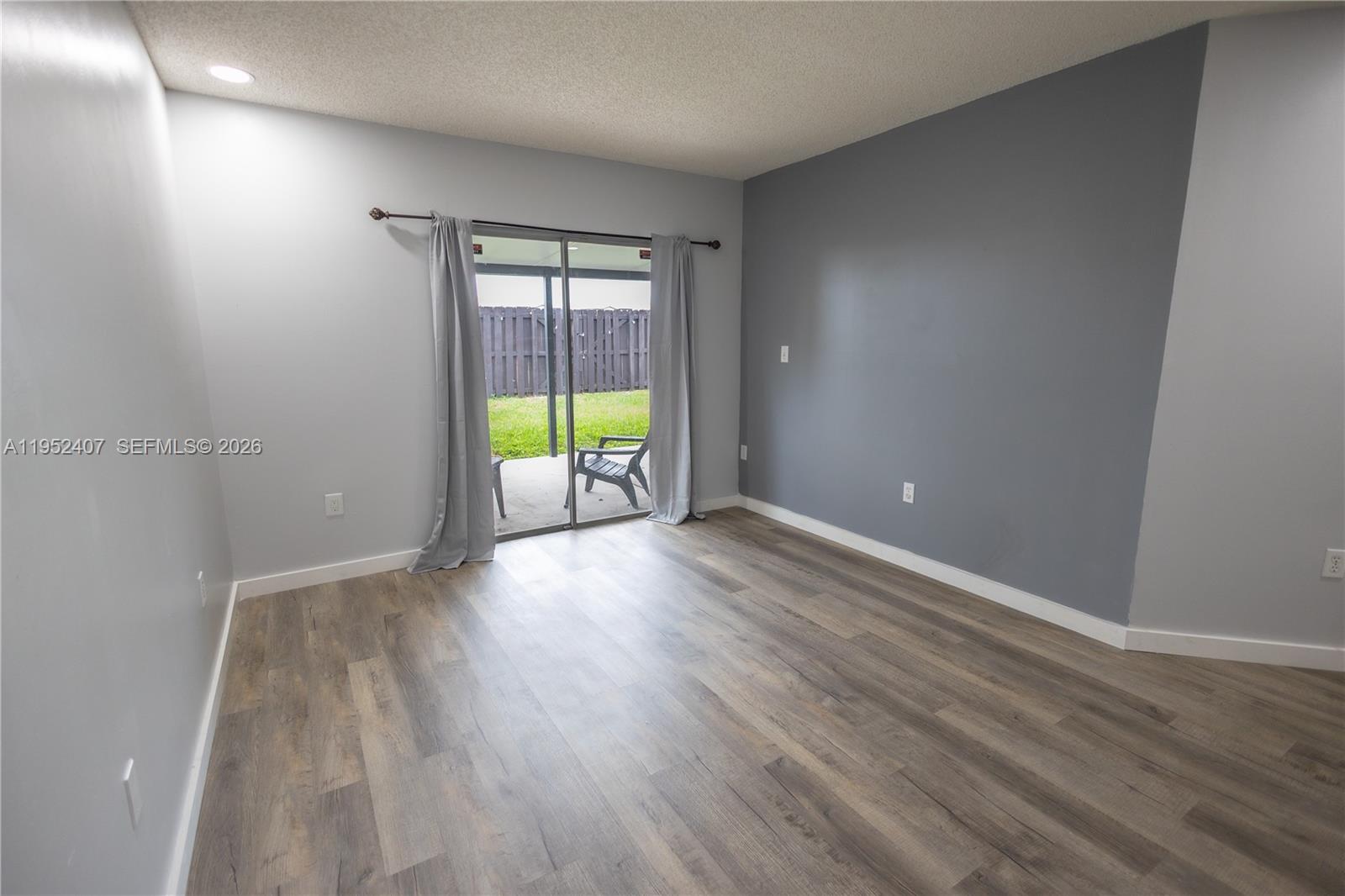 WEITZER SERENA LAKES WEST - Residential