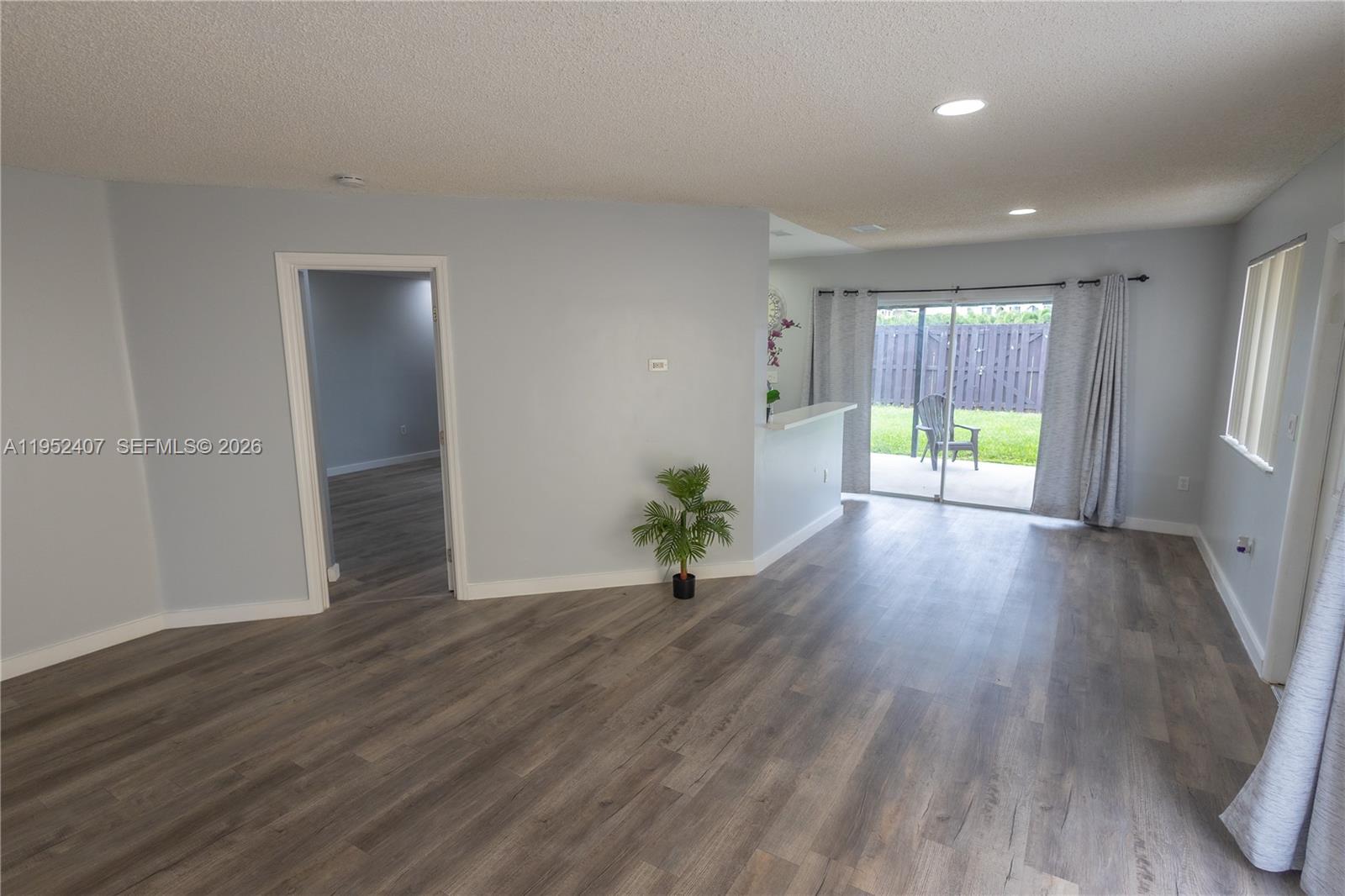 WEITZER SERENA LAKES WEST - Residential