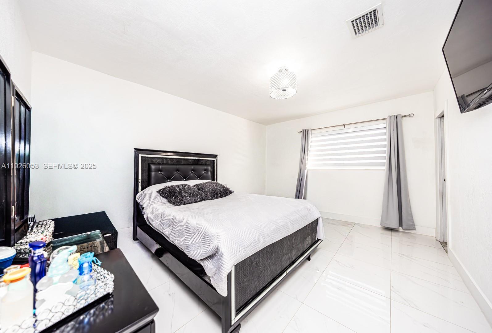 ASCOT PARK - Residential