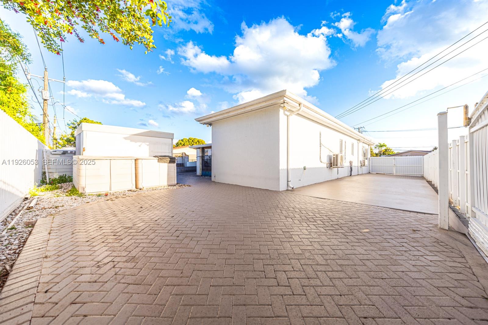 ASCOT PARK - Residential