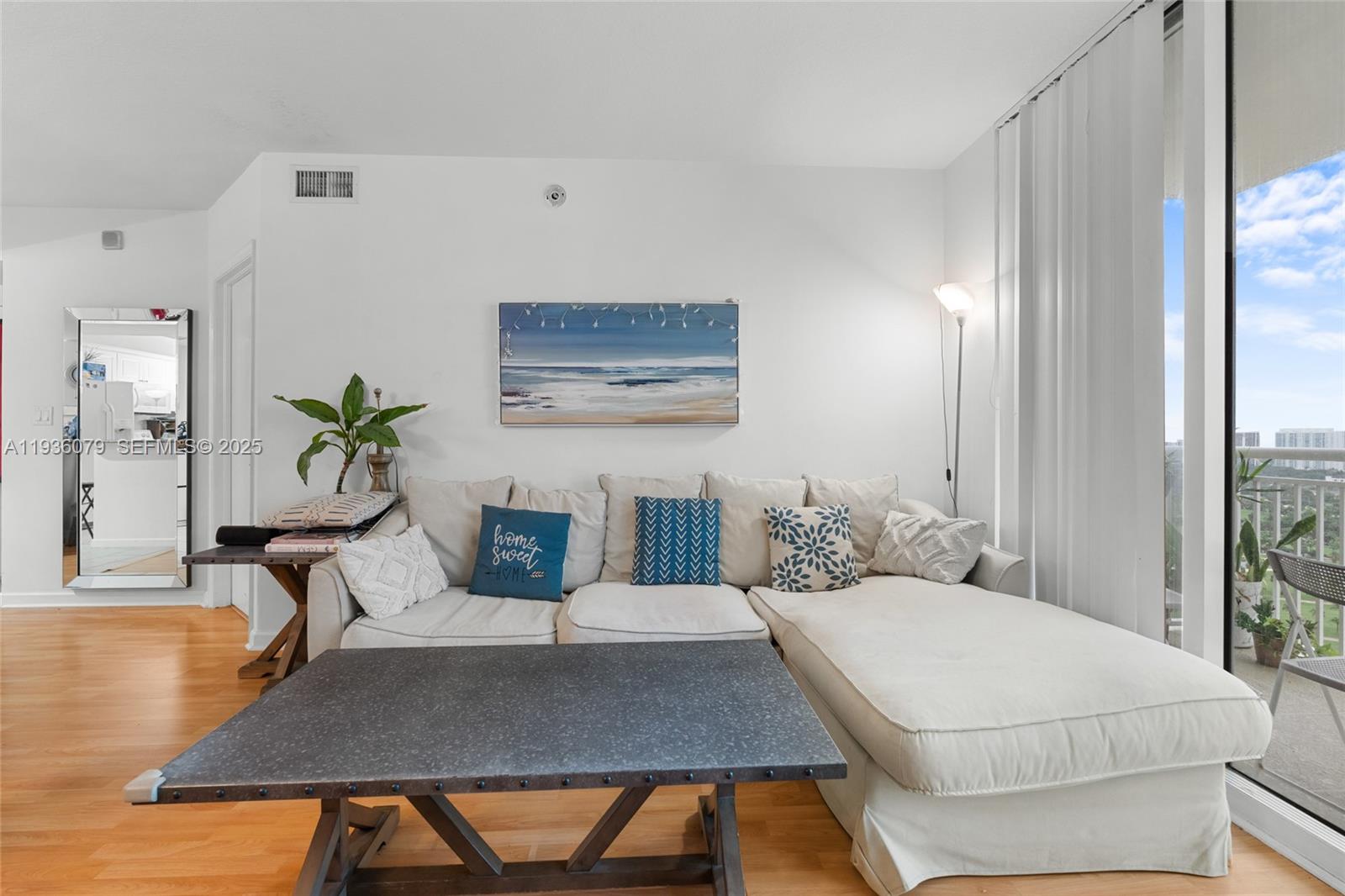 TURNBERRY ON THE GREEN CO - Residential