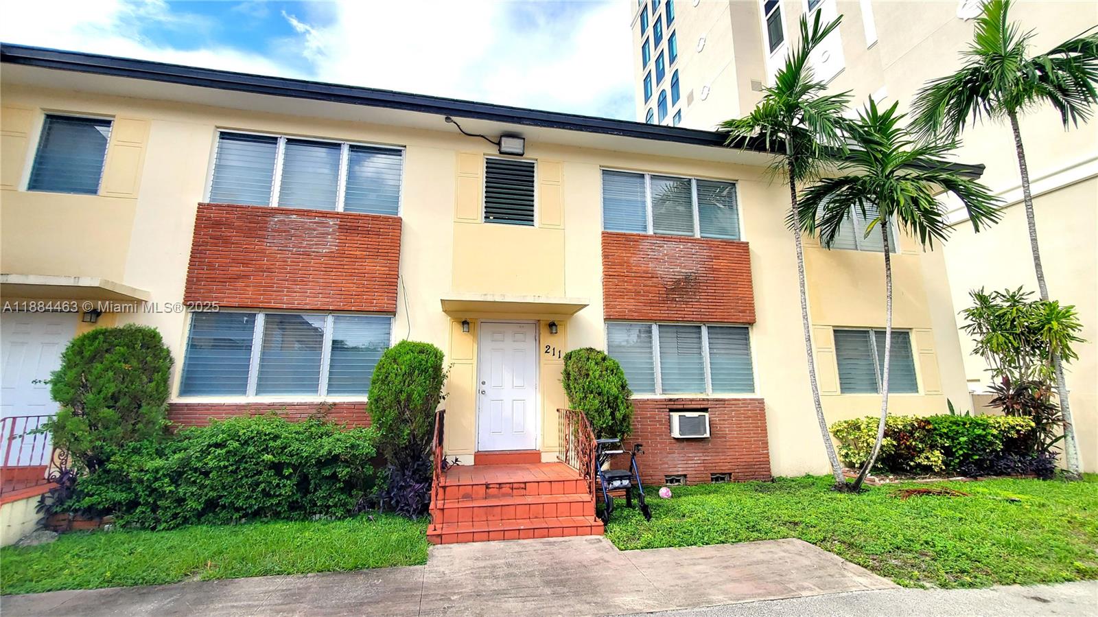 C GAB DOUGLAS SEC - Residential Lease