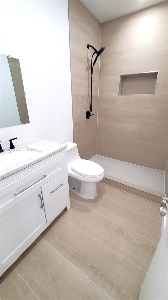 C GAB DOUGLAS SEC - Residential Lease