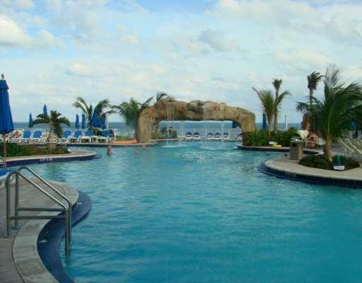 TRUMP INTERNATIONAL SONES - Residential