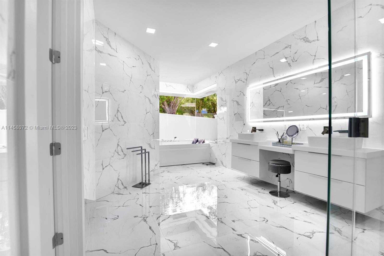 GRAND OAKS OF ARVIDA COUN - Residential