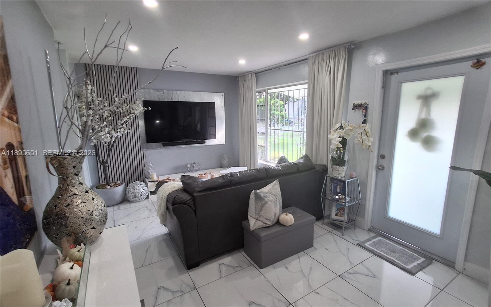 RICHMOND HGTS ESTS 3RD AD - Residential