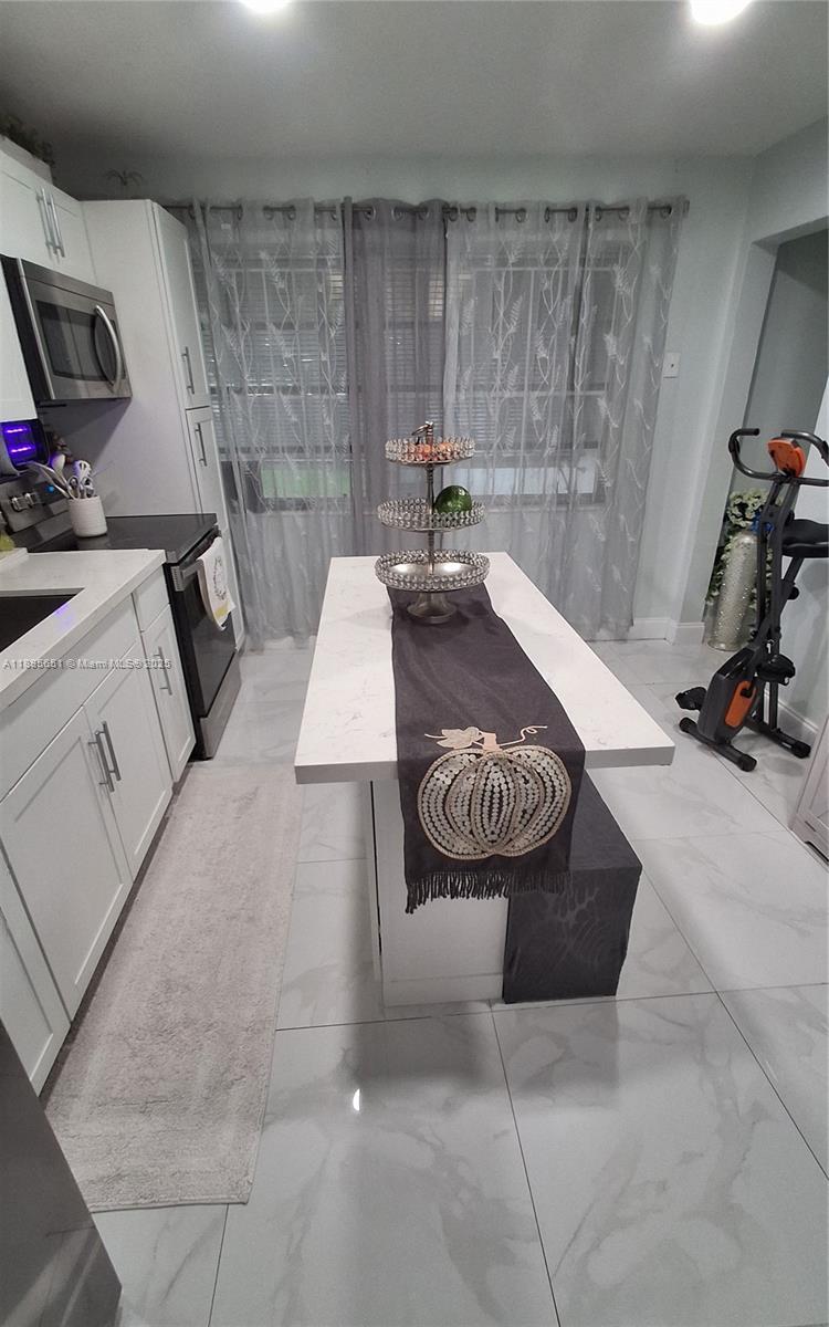 RICHMOND HGTS ESTS 3RD AD - Residential