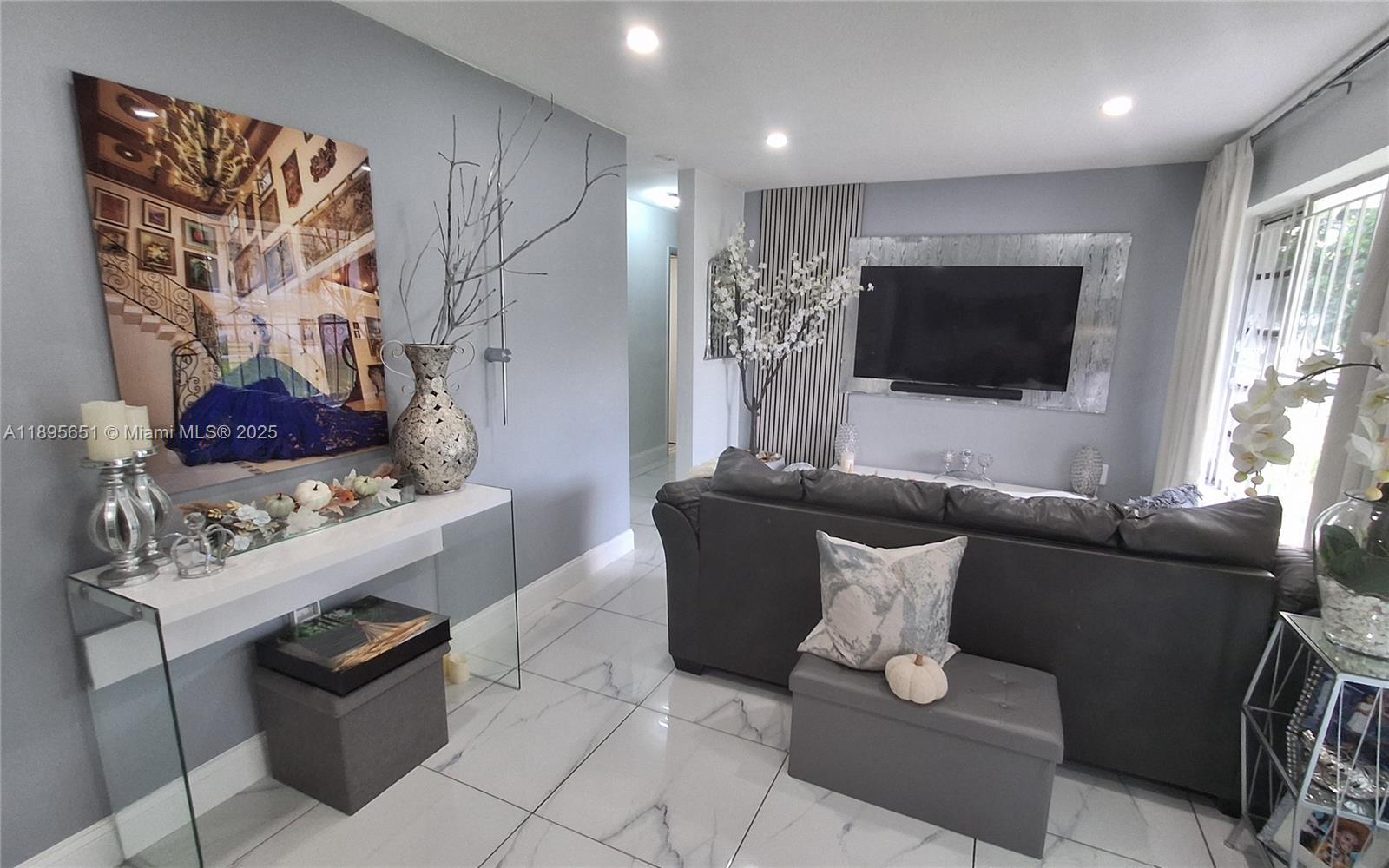 RICHMOND HGTS ESTS 3RD AD - Residential