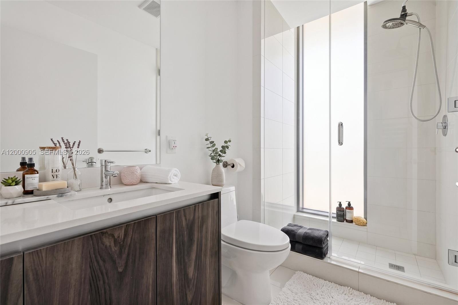 GRAN PARAISO CONDO - Residential