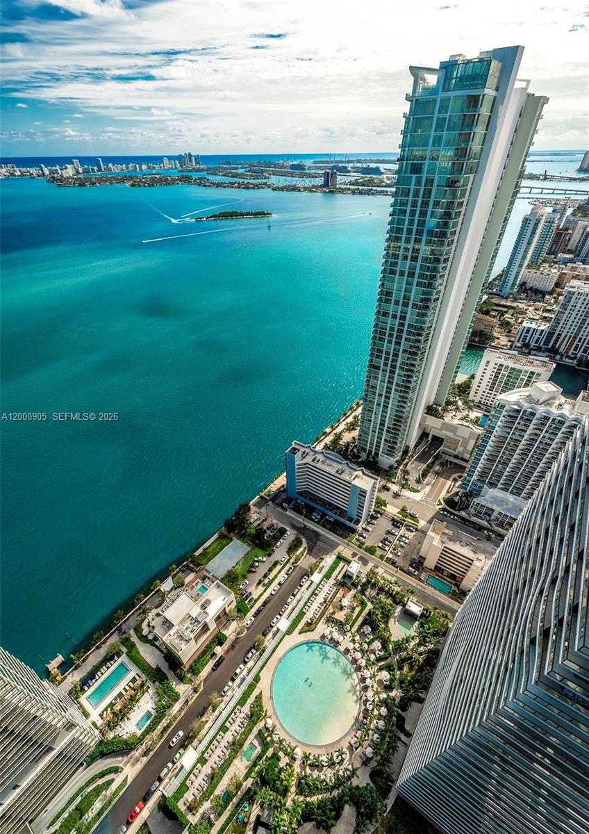 GRAN PARAISO CONDO - Residential