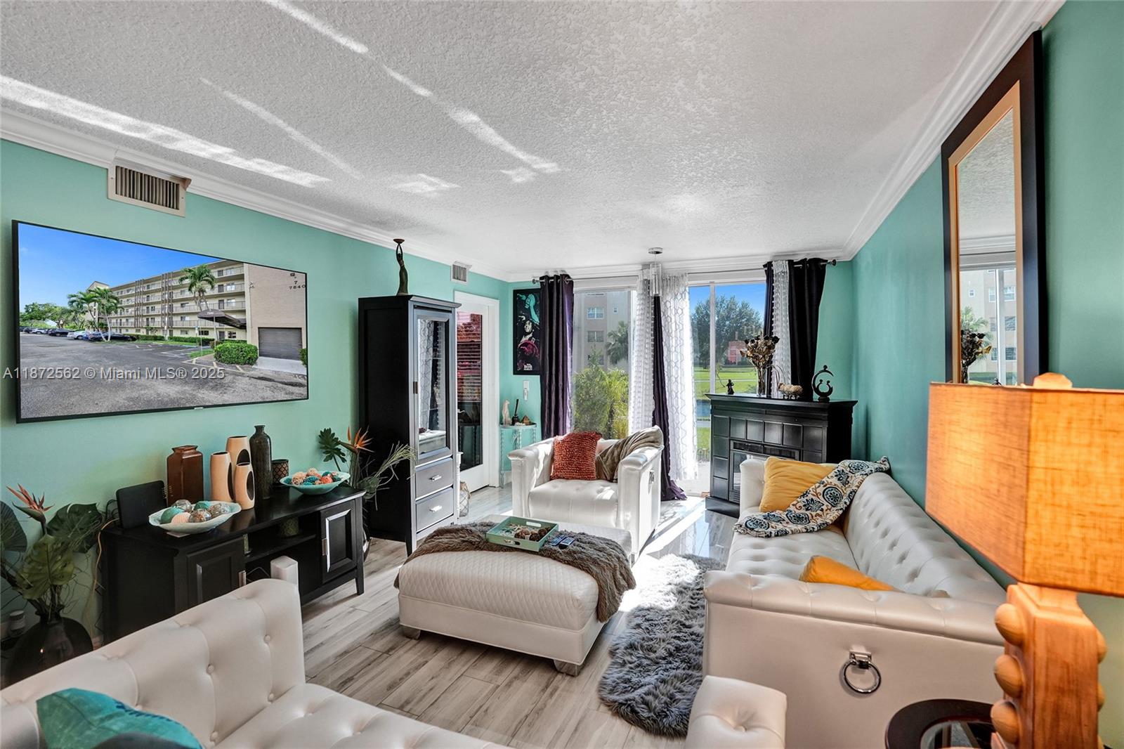 CASCADES OF LAUDERHILL - Residential