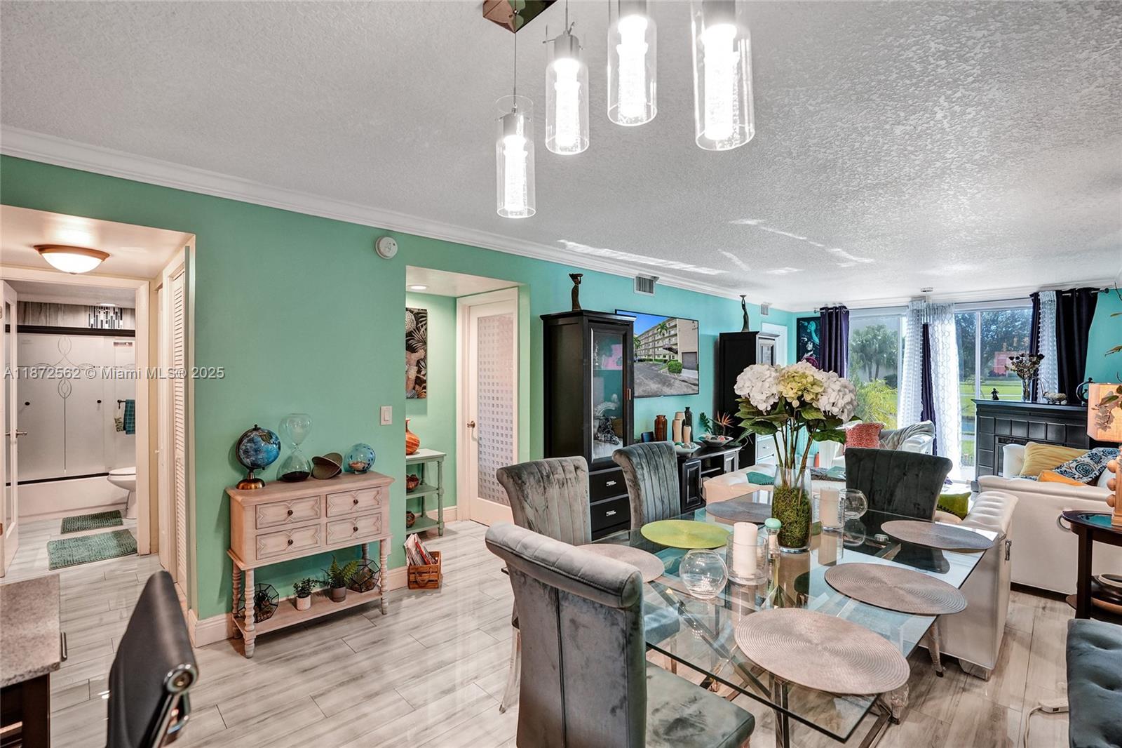 CASCADES OF LAUDERHILL - Residential