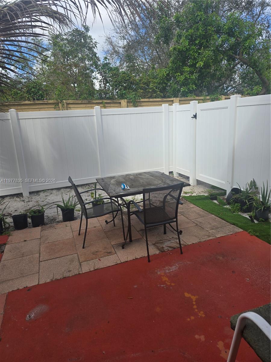 FORDS MANOR - Residential