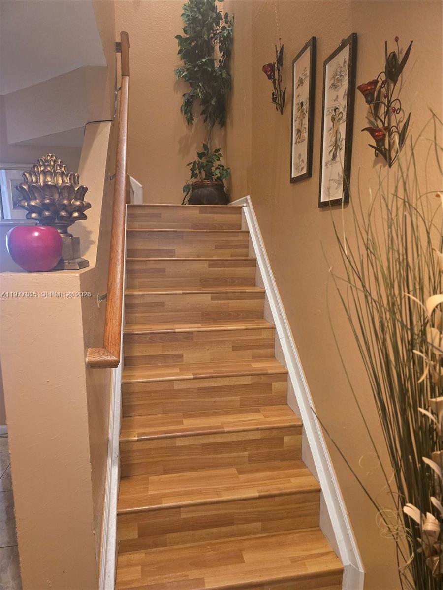 FORDS MANOR - Residential