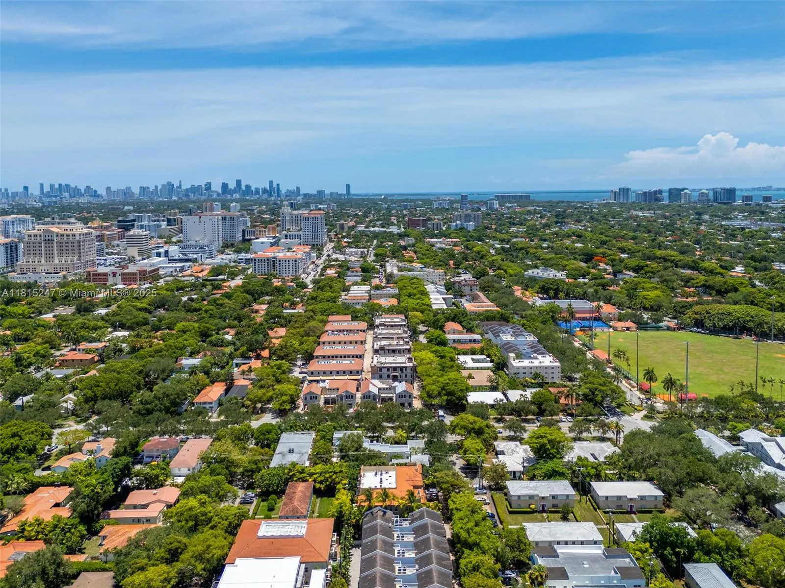 Coral Gables, Florida 33134, United States, 4 Bedrooms Bedrooms, ,4 BathroomsBathrooms,Residential,Active,144779