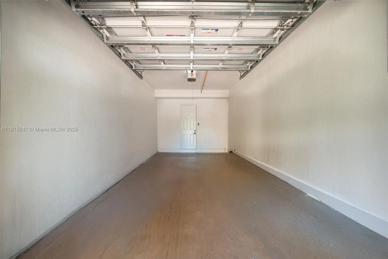 Coral Gables, Florida 33134, United States, 4 Bedrooms Bedrooms, ,4 BathroomsBathrooms,Residential,Active,144779