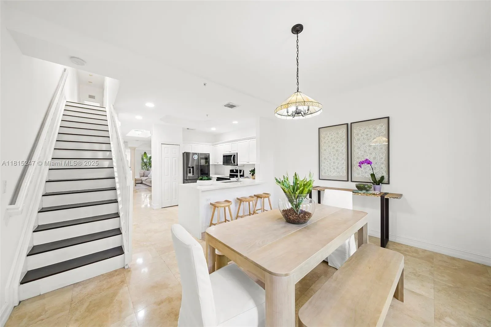 Coral Gables, Florida 33134, United States, 4 Bedrooms Bedrooms, ,4 BathroomsBathrooms,Residential,Active,144779