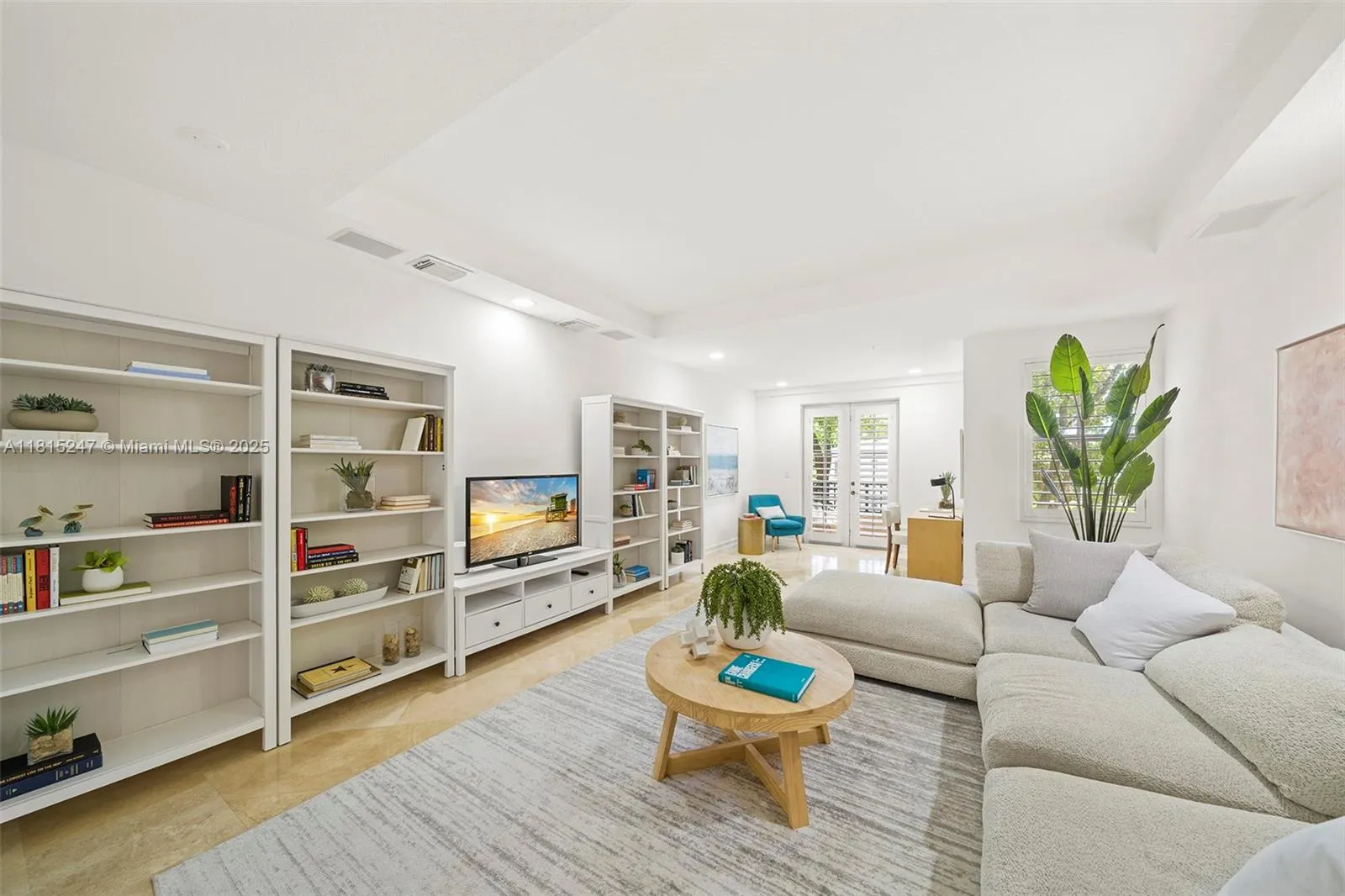 Coral Gables, Florida 33134, United States, 4 Bedrooms Bedrooms, ,4 BathroomsBathrooms,Residential,Active,144779