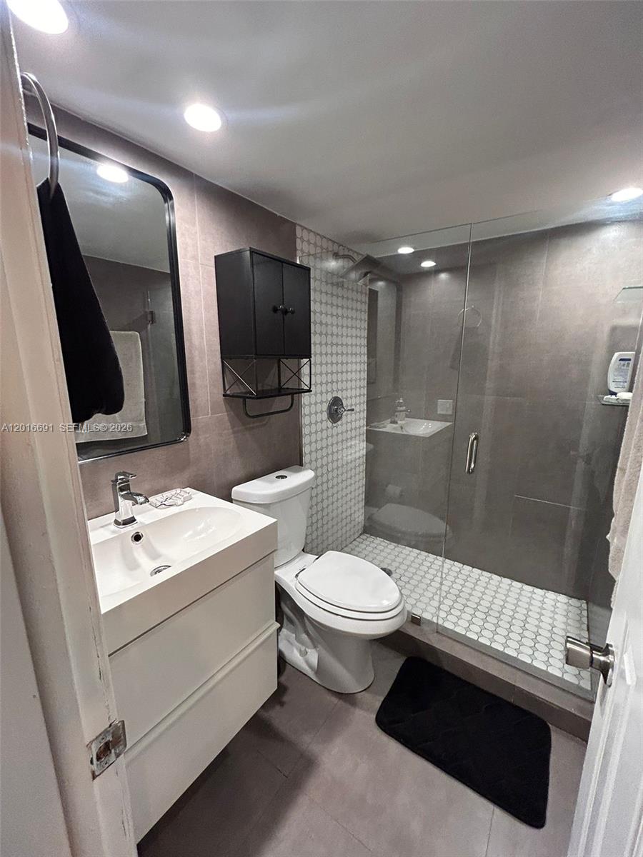 1790 79th St Cswy B110