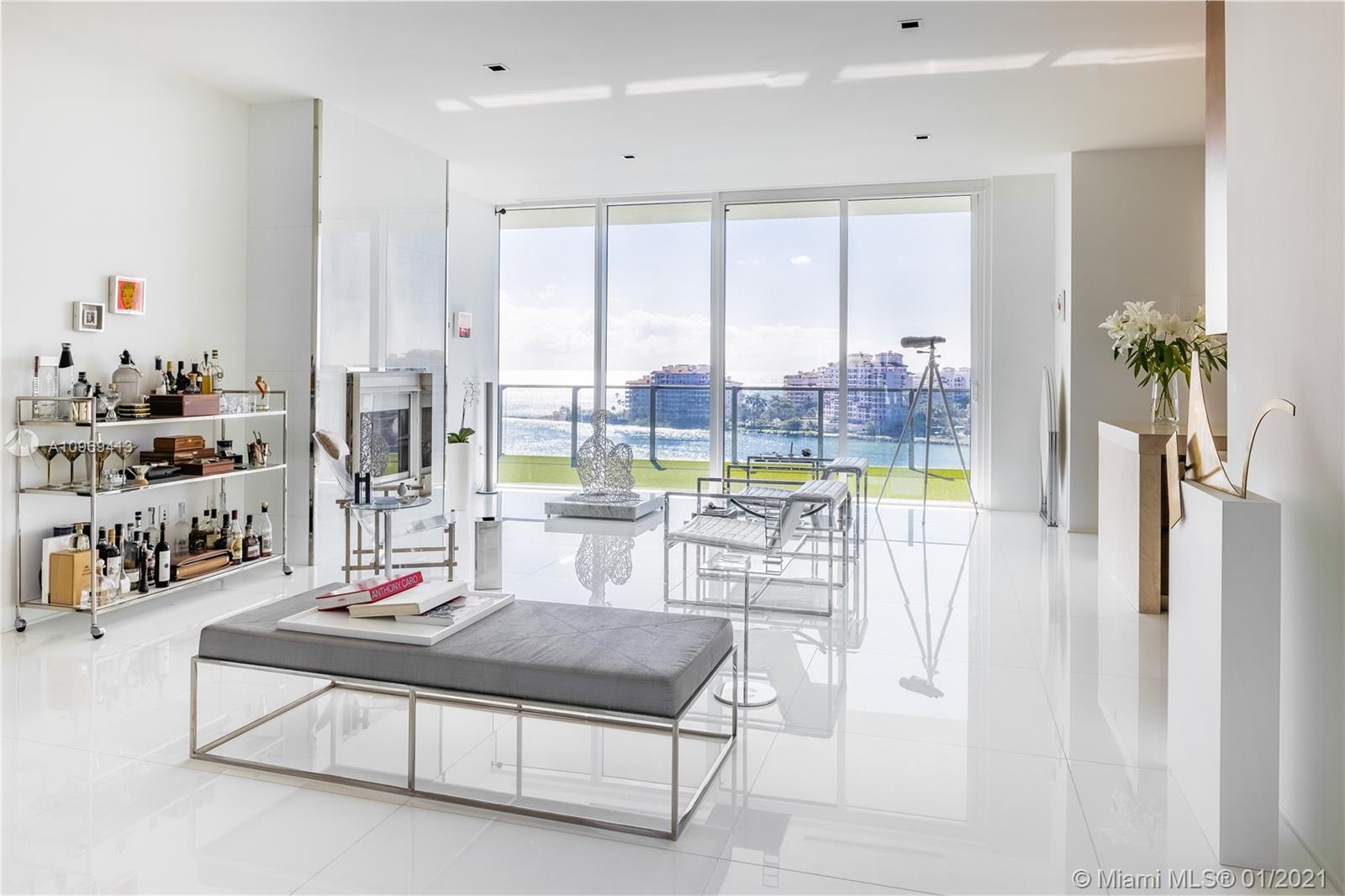 APOGEE CONDO - Residential