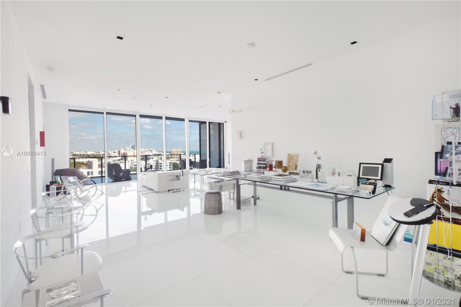 APOGEE CONDO - Residential