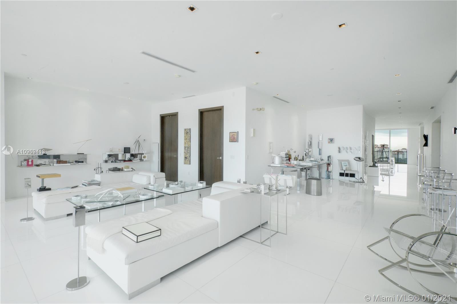 APOGEE CONDO - Residential