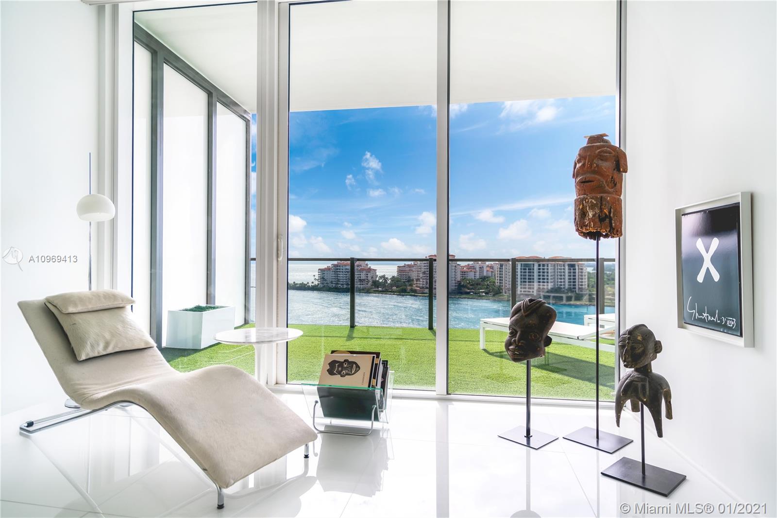 APOGEE CONDO - Residential