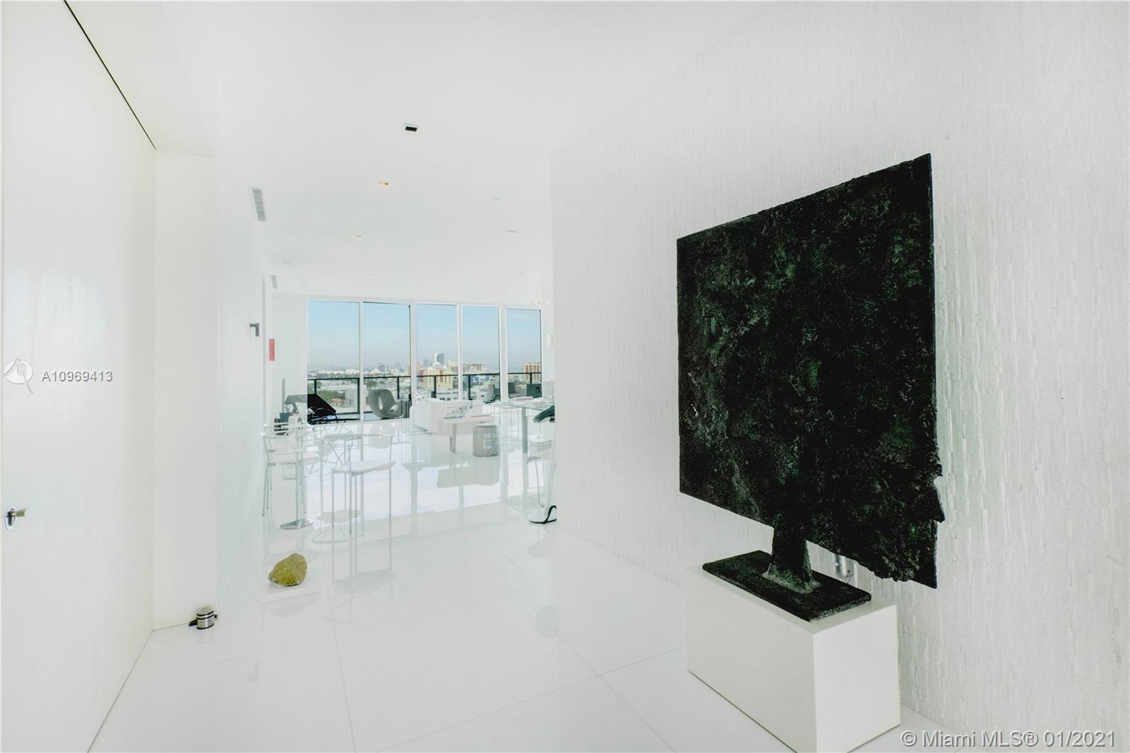 APOGEE CONDO - Residential