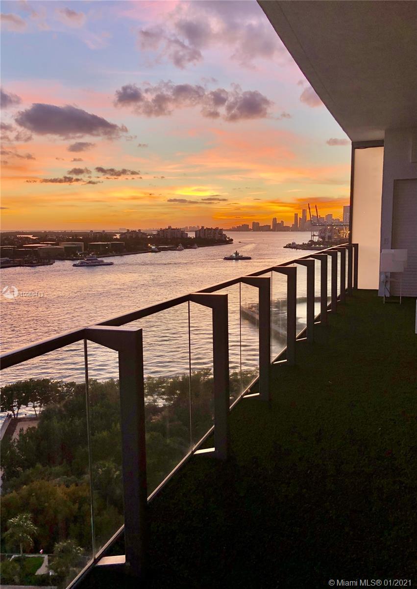 APOGEE CONDO - Residential