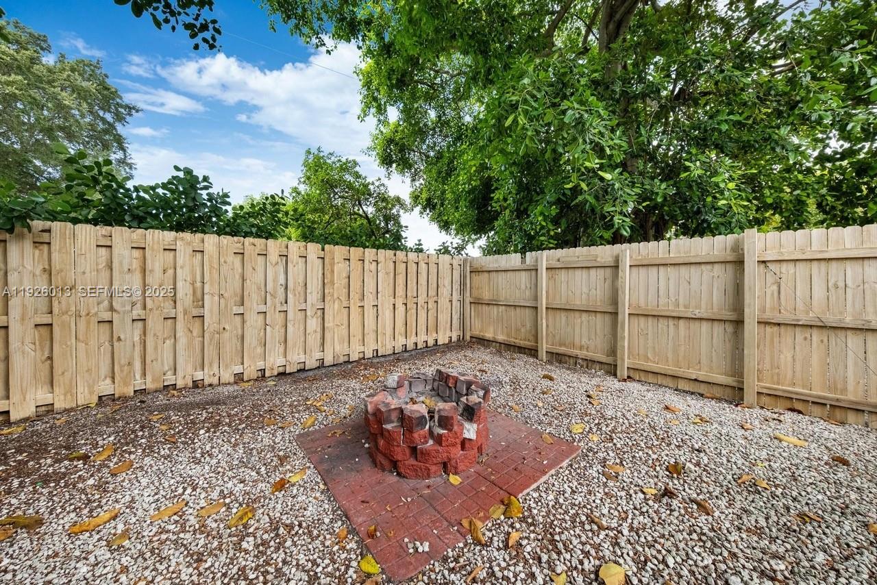 GRIFFING BISCAYNE PARK EST - Residential