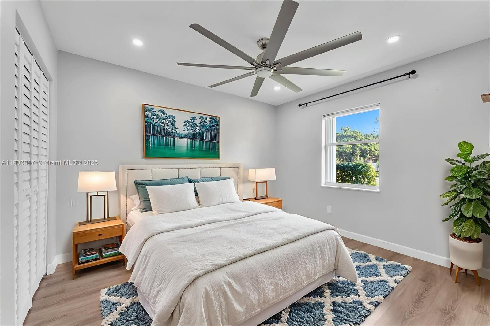 FIRST IMPRESSIONS II - Residential